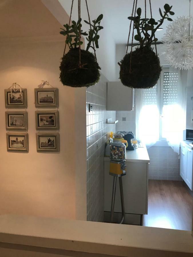 Отель Maison Dis Raffaella Рим Экстерьер фото